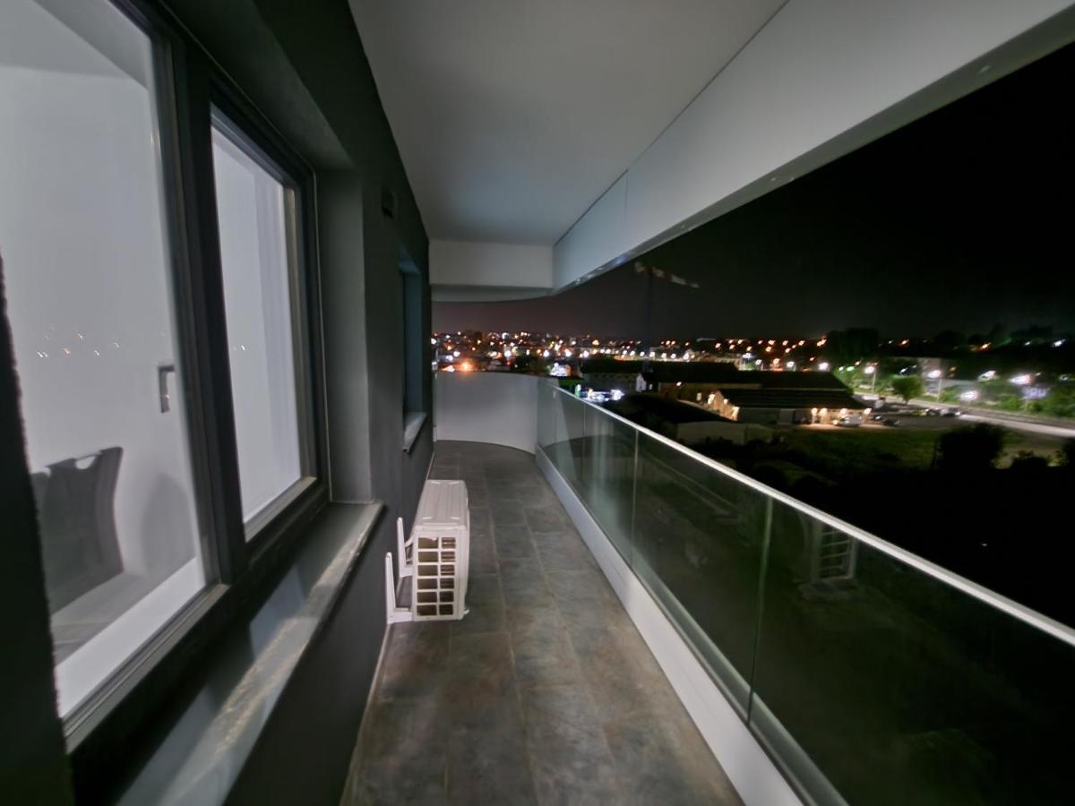 Near Airport 2 Rooms Apartments In Himson Iasi Eksteriør bilde