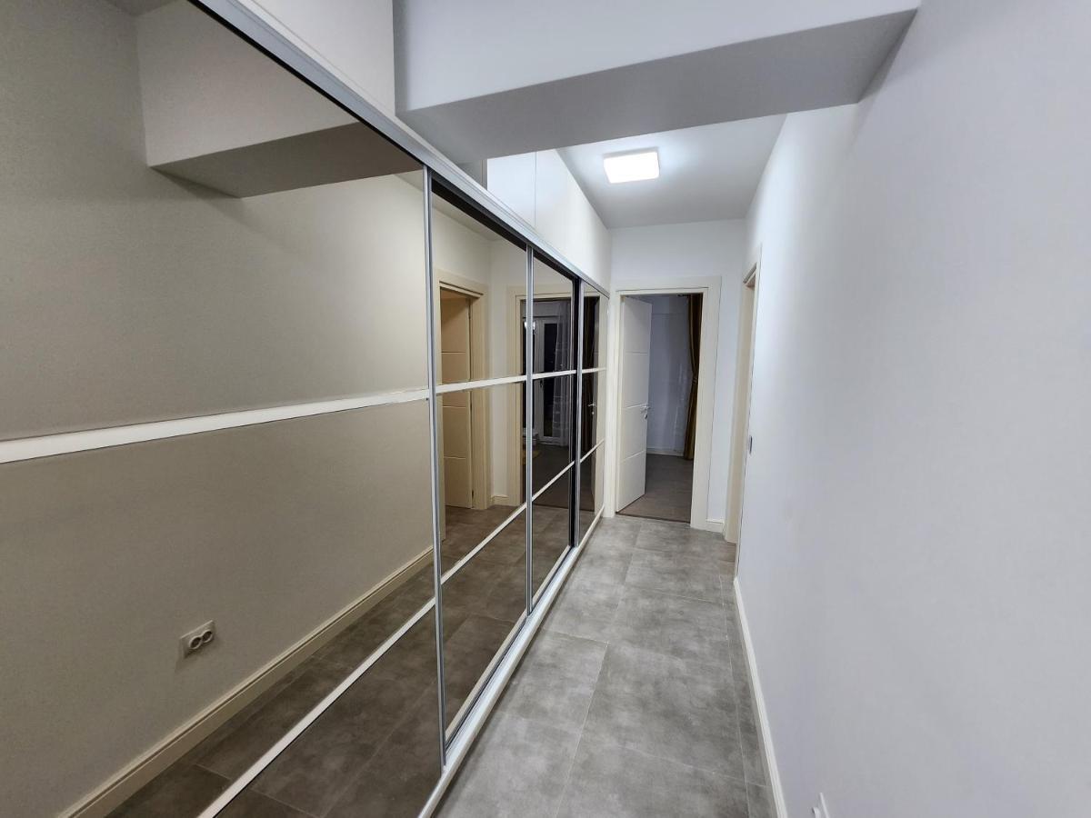 Near Airport 2 Rooms Apartments In Himson Iasi Eksteriør bilde