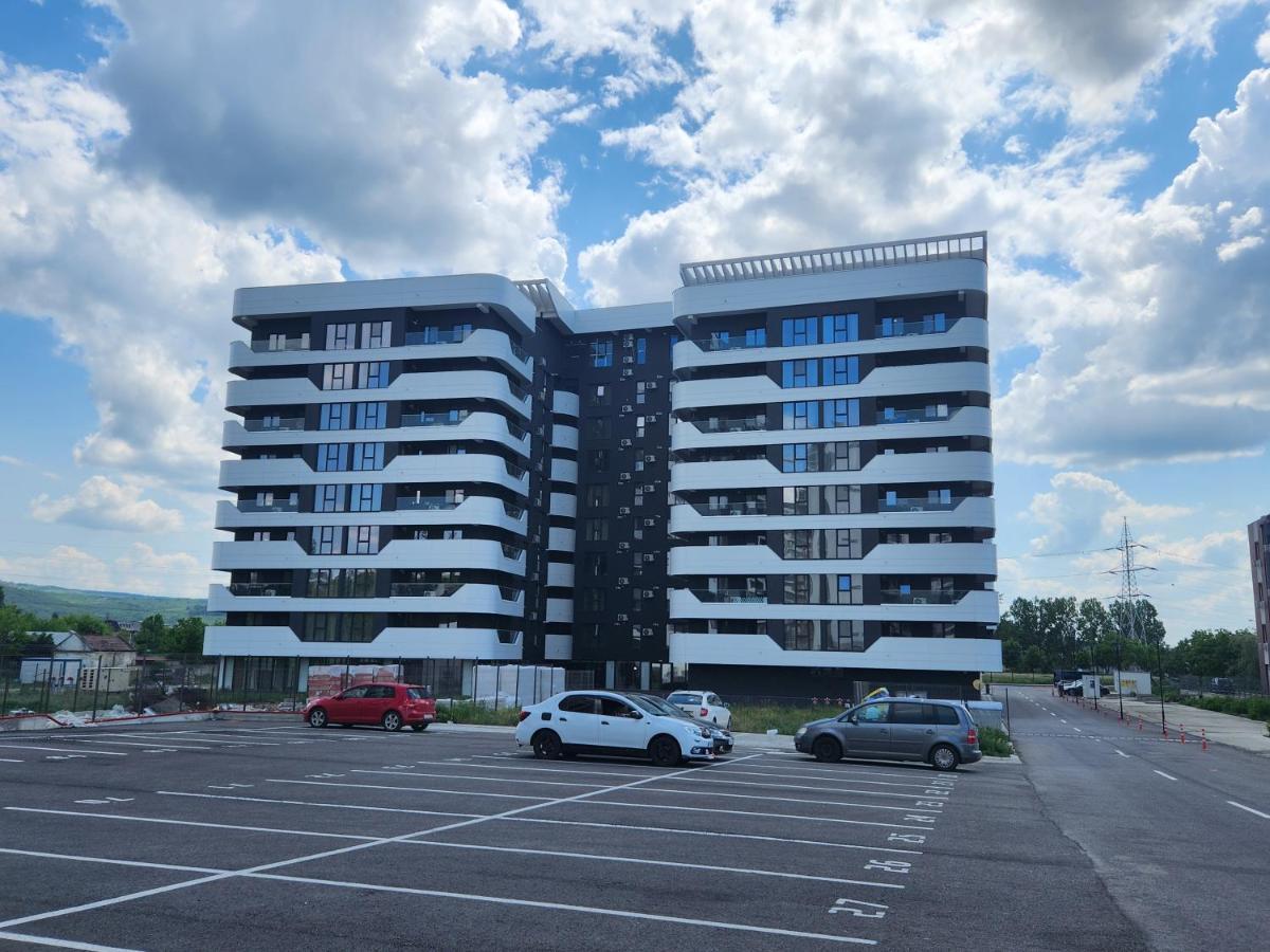 Near Airport 2 Rooms Apartments In Himson Iasi Eksteriør bilde