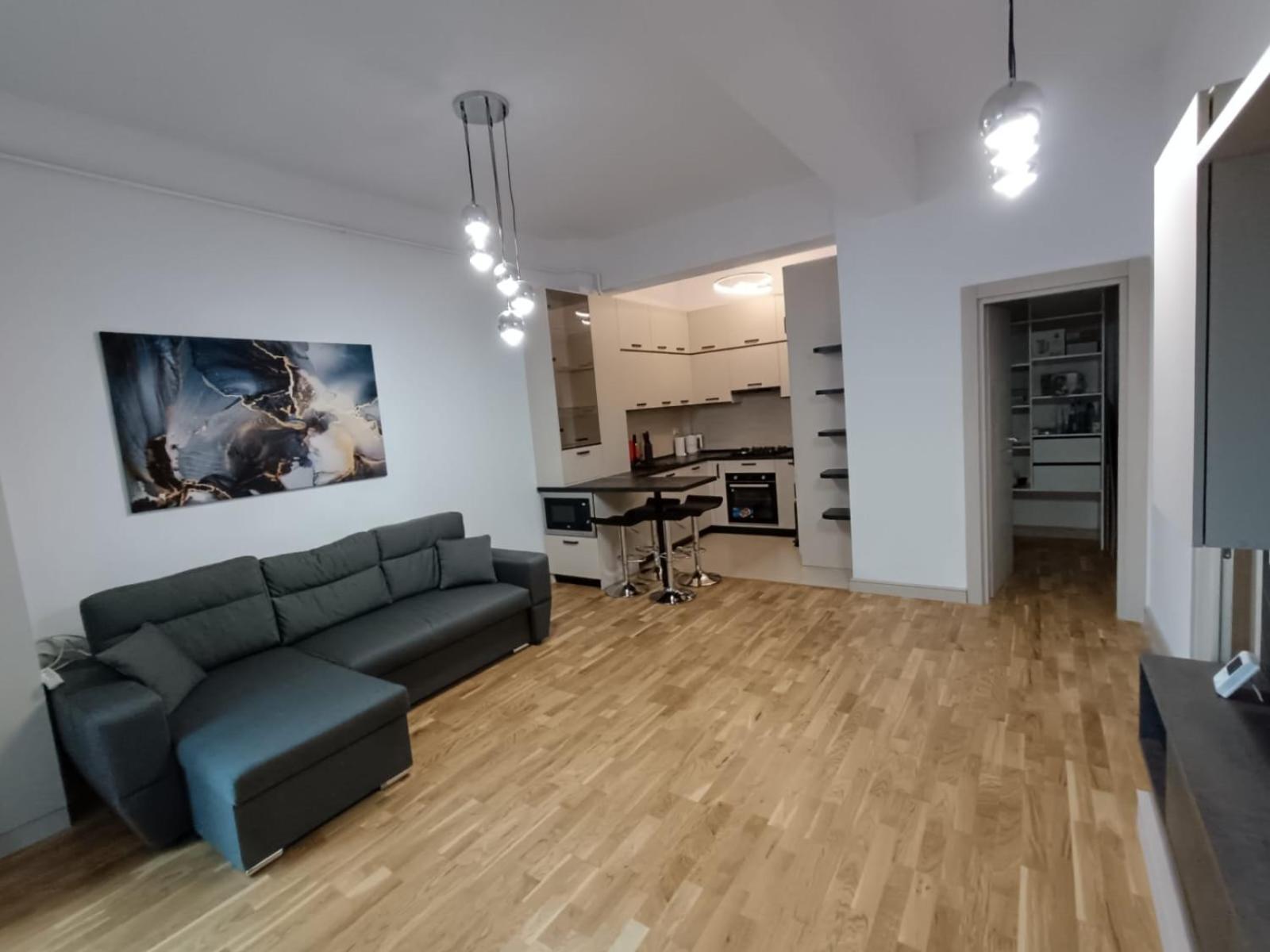 Near Airport 2 Rooms Apartments In Himson Iasi Eksteriør bilde