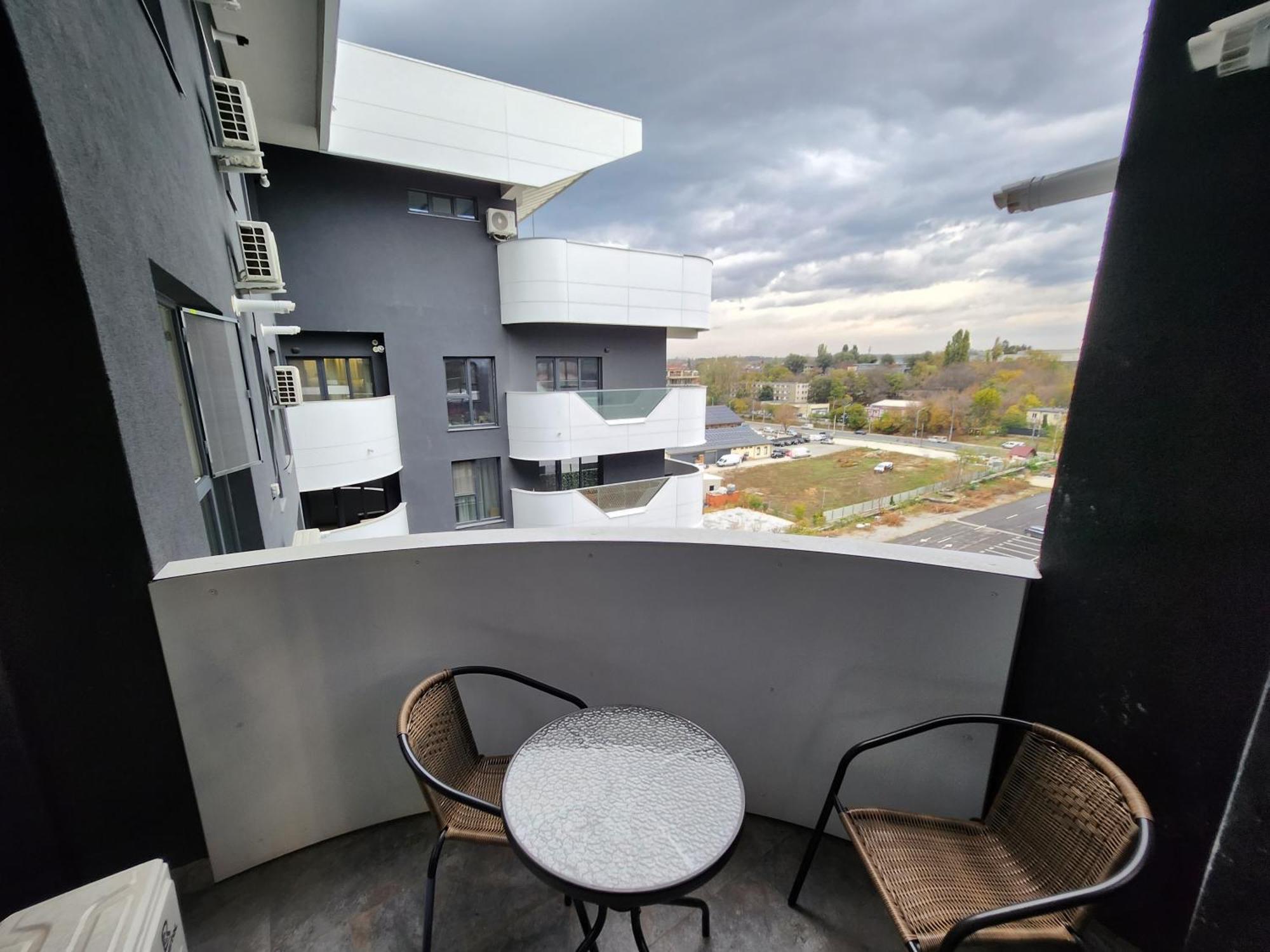 Near Airport 2 Rooms Apartments In Himson Iasi Eksteriør bilde