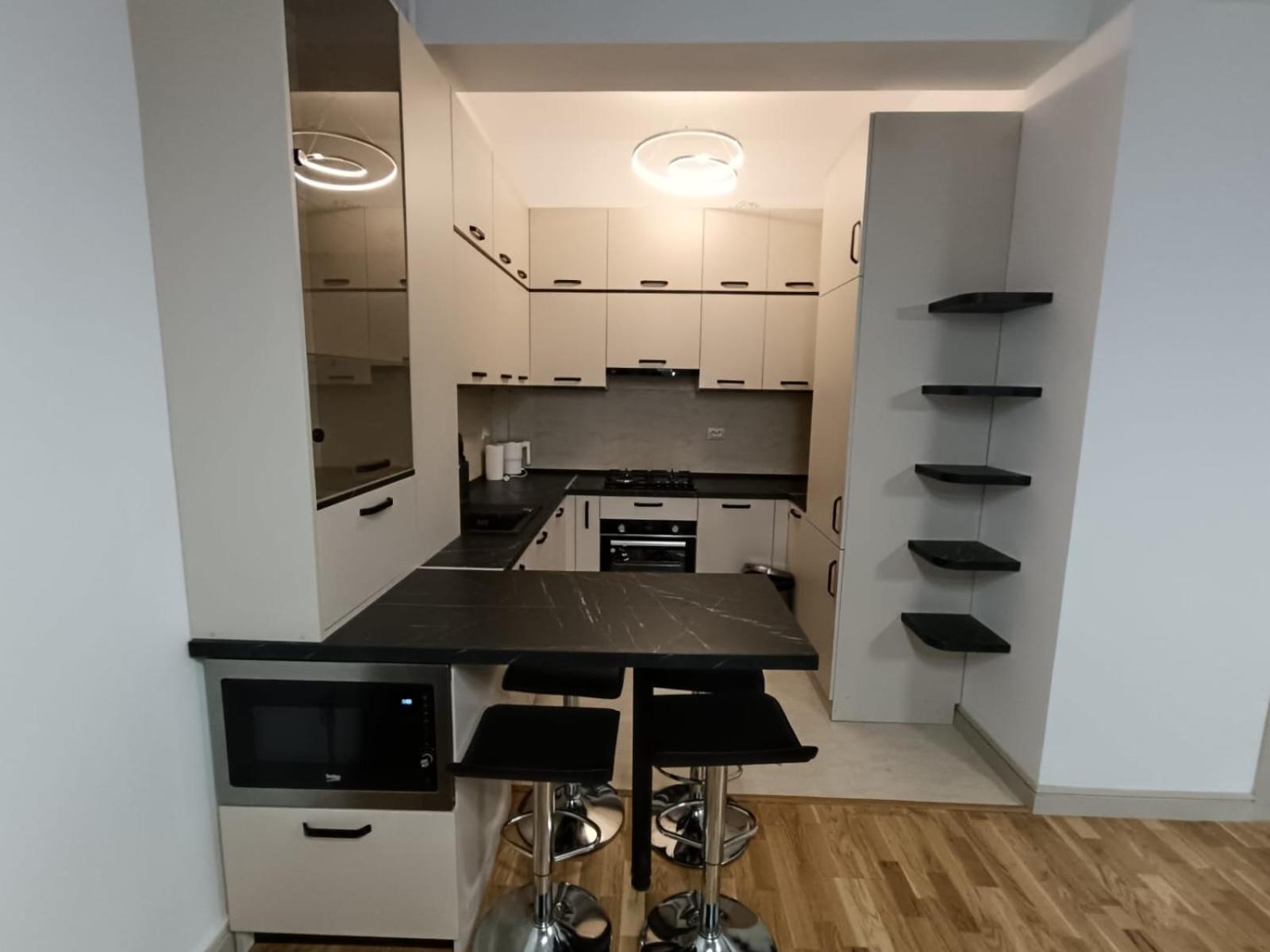 Near Airport 2 Rooms Apartments In Himson Iasi Eksteriør bilde